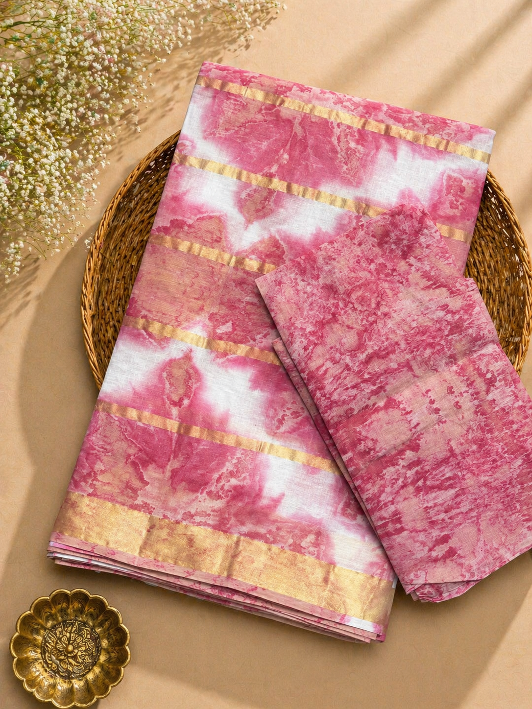 Trendy Ten Patti Saree with Modern Tie-Dye Texture