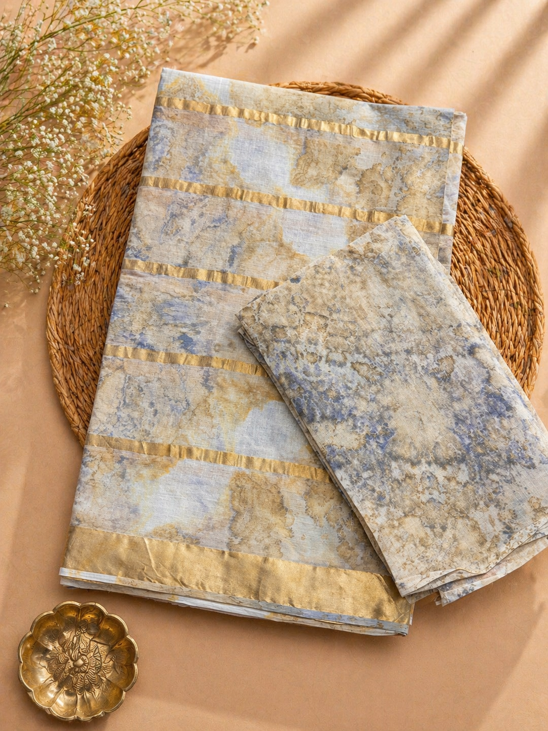Trendy Ten Patti Saree with Modern Tie-Dye Texture