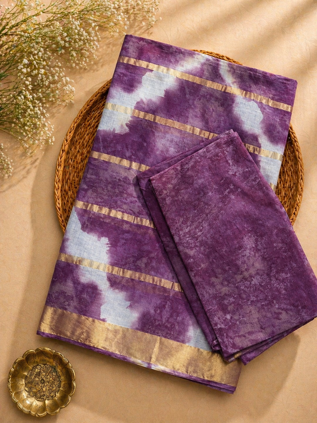 Trendy Ten Patti Saree with Modern Tie-Dye Texture