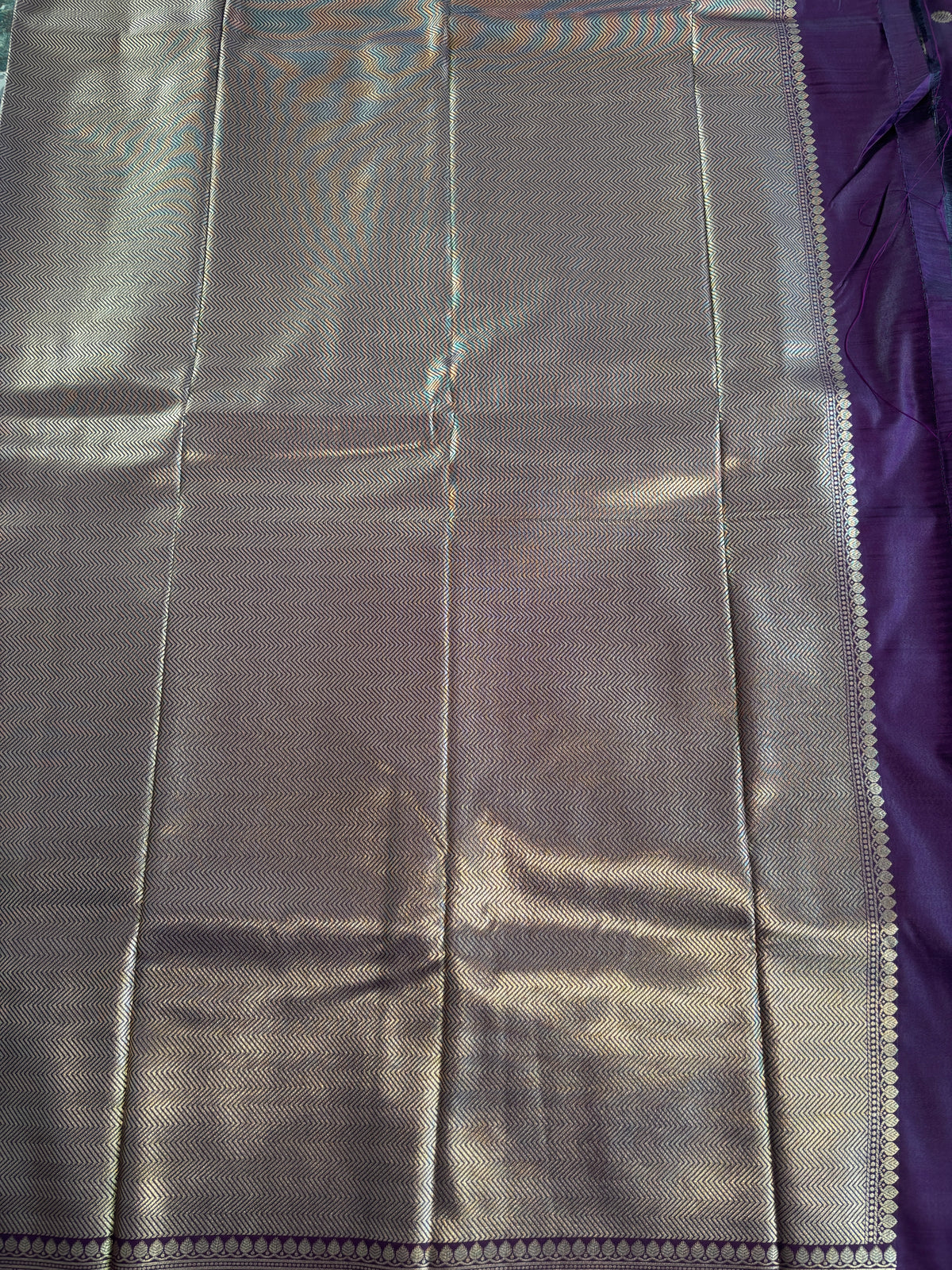 Vintage Silk Saree-Classic Purple Silk Saree with Traditional Border
