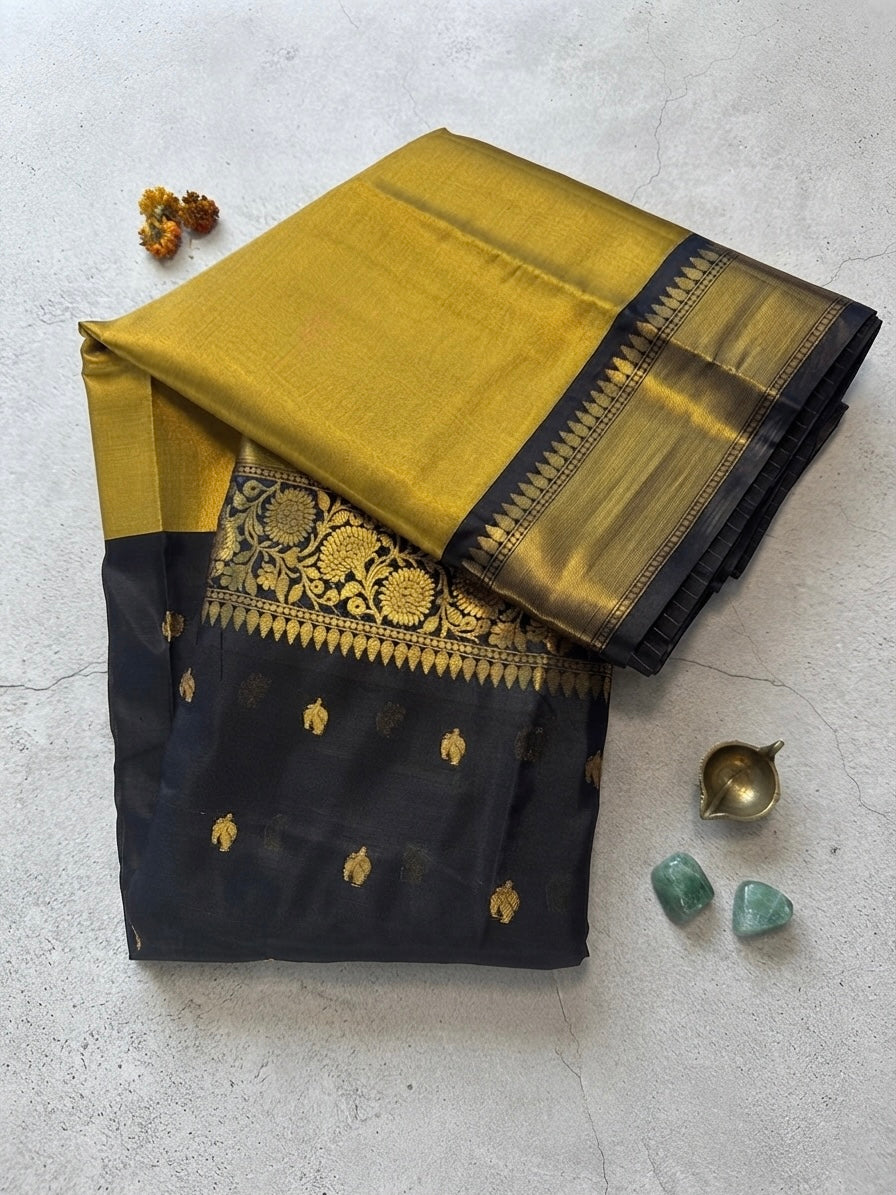 Vintage saree-Gold and Black Handwoven Silk Saree